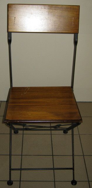 CHAISE de CUISINE REPEINTE